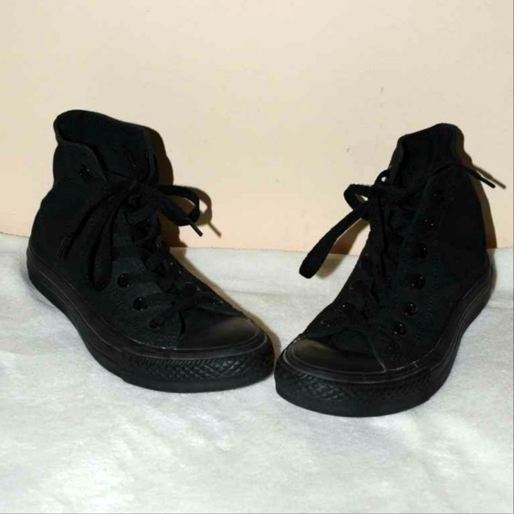Converse Chuck Taylors